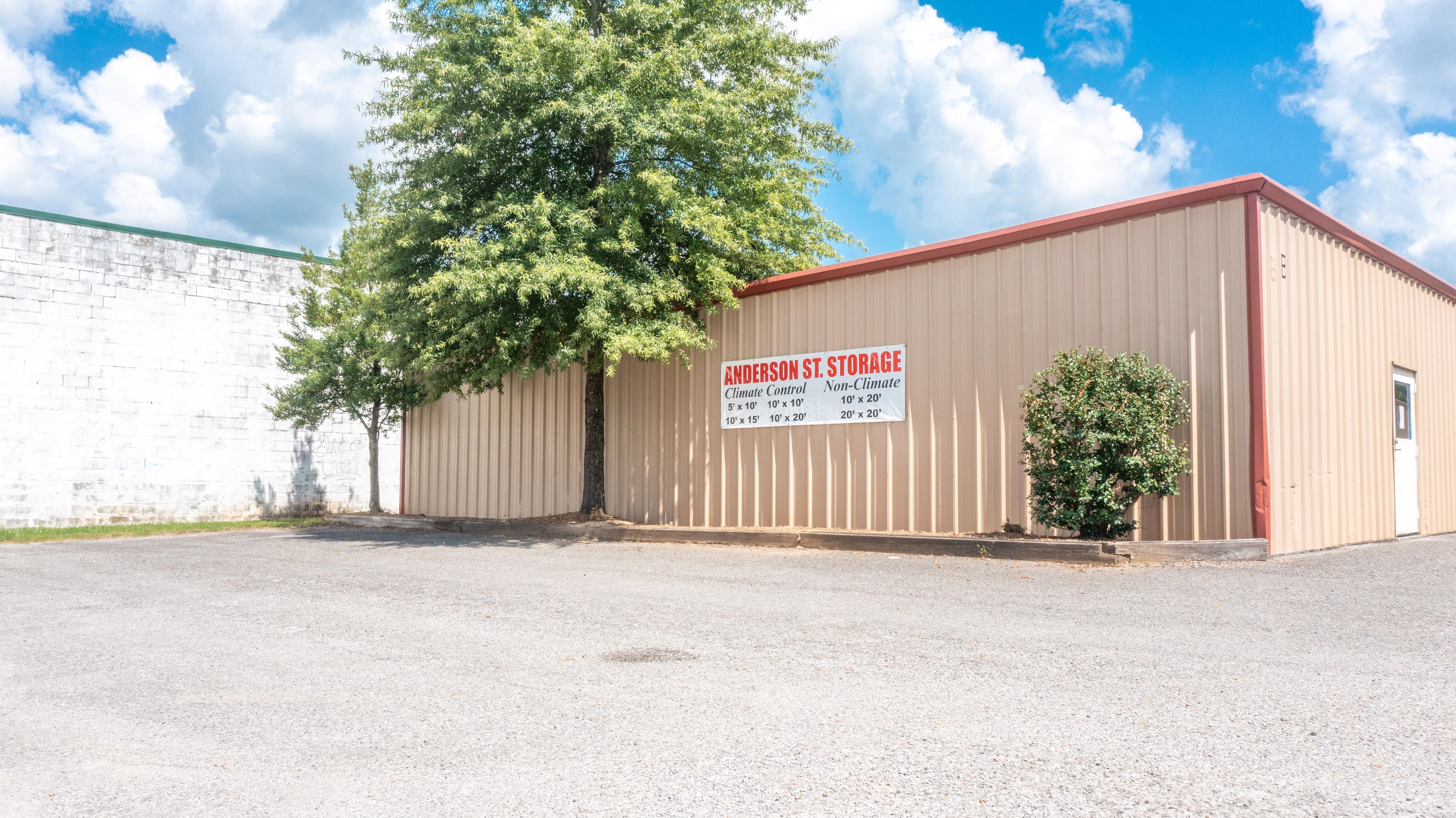 Real Estate Investment Services Marcus & Millichap